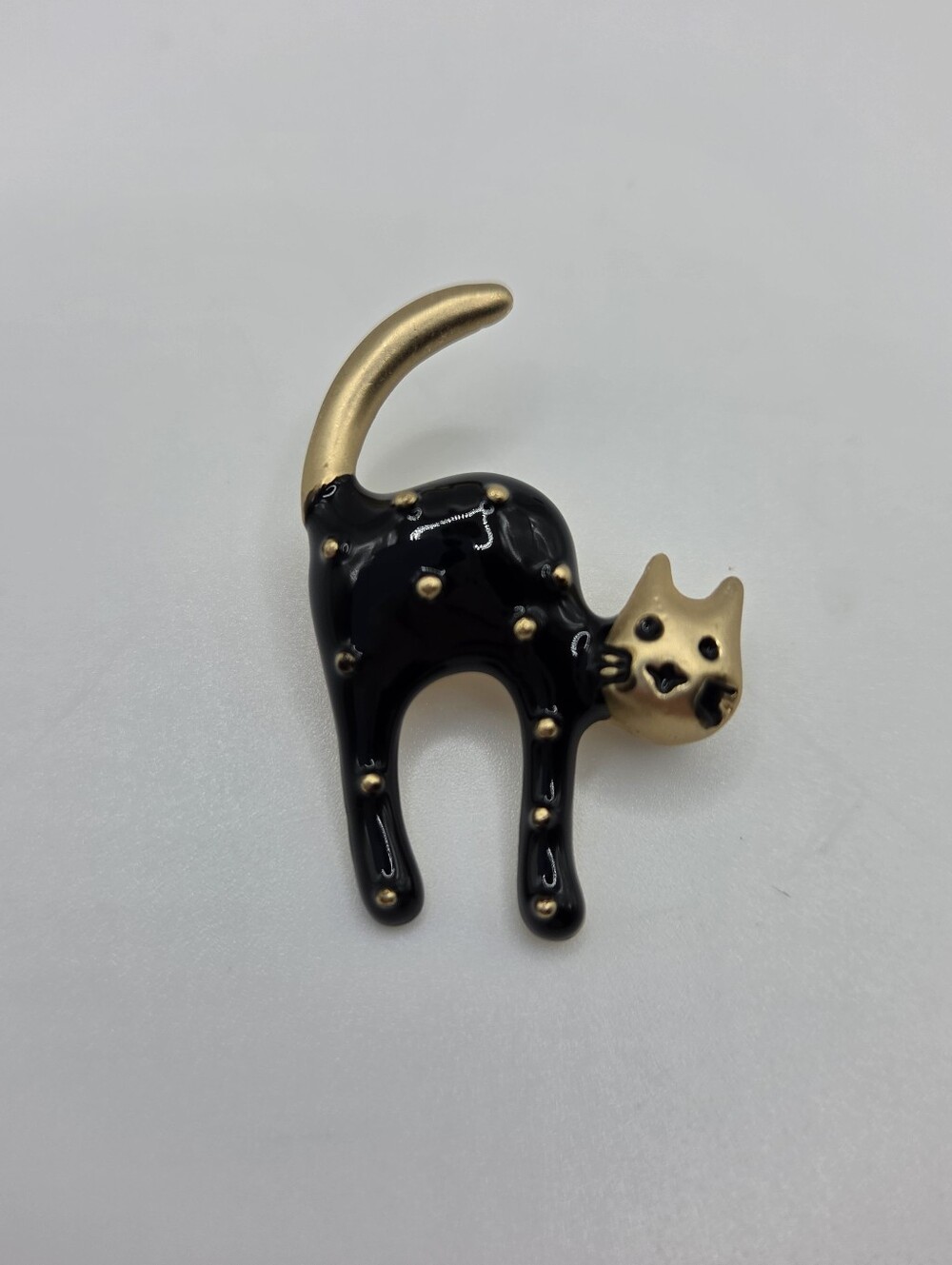 Black Cat Brooch Gold Polka Dots Glossy Enamel Retro Statement Pin New